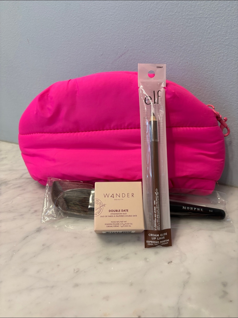 Aerie Puff Love Pouch in Hot Pink Beauty Bundle Morphe, Wander Beauty, e.l.f.